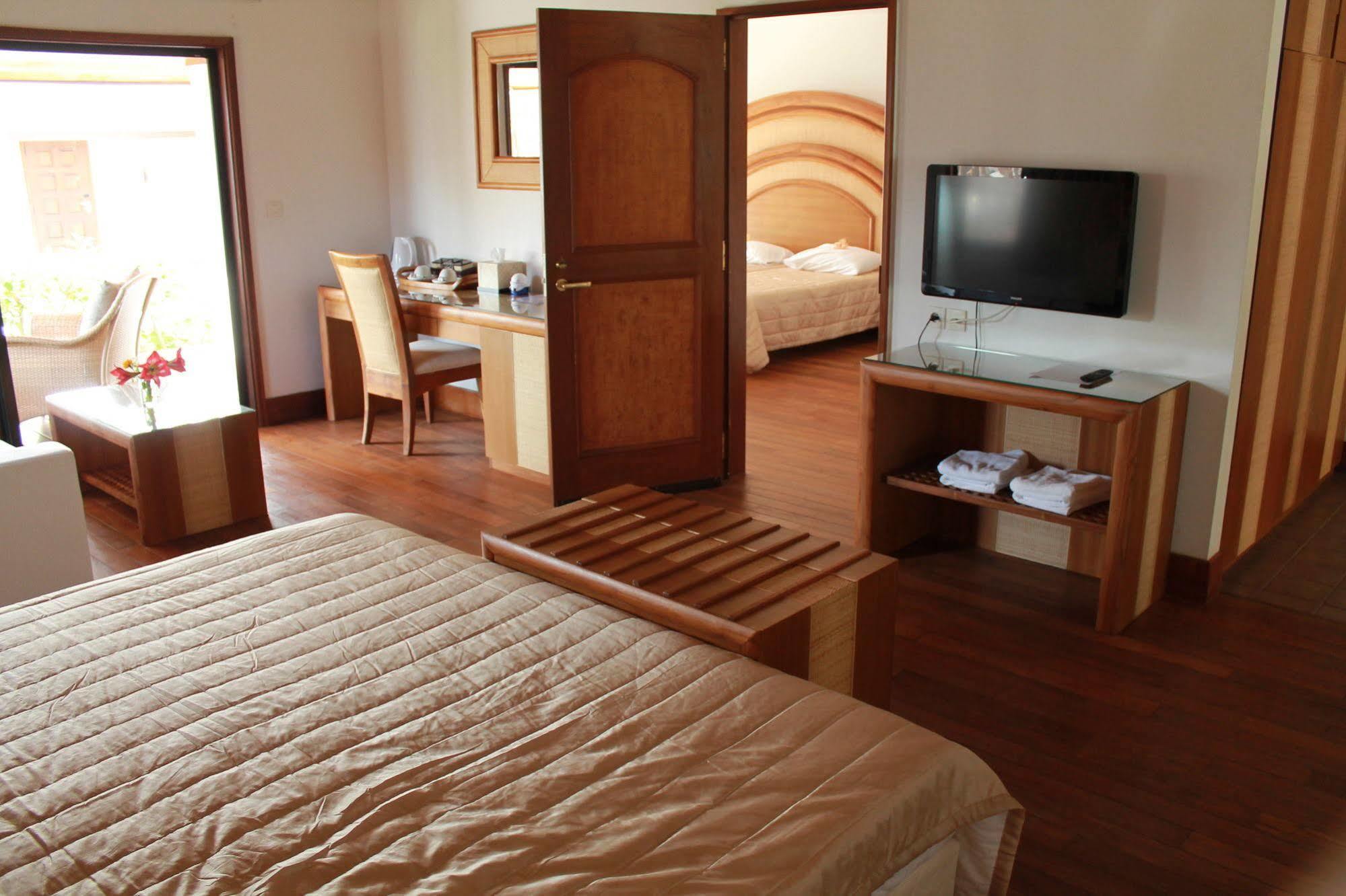 Fayaoue Hotel Paradis D'Ouvea מראה חיצוני תמונה